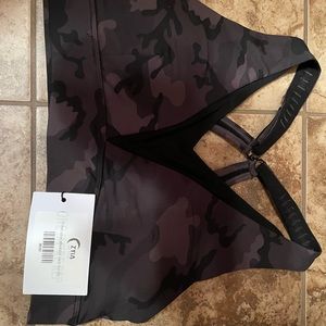 Zyia Forest Camo adjustable bra